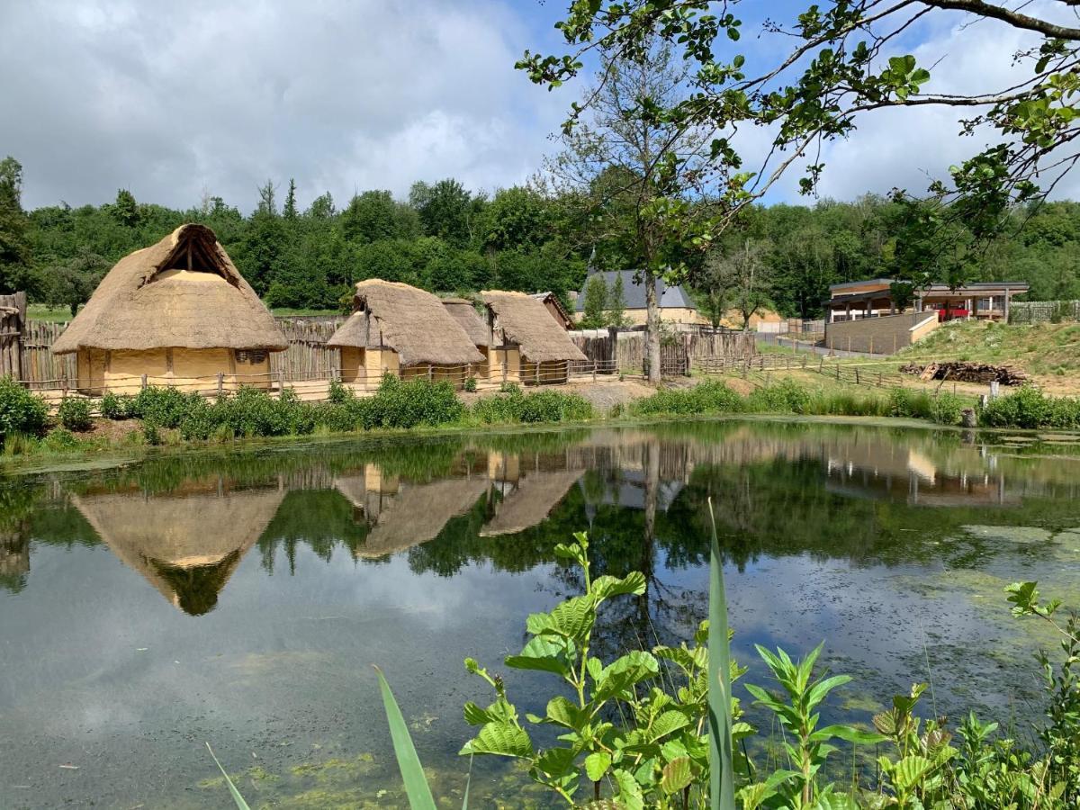 Вилла Le Relais De La Fontaine & Jacuzzi Montcornet  Экстерьер фото
