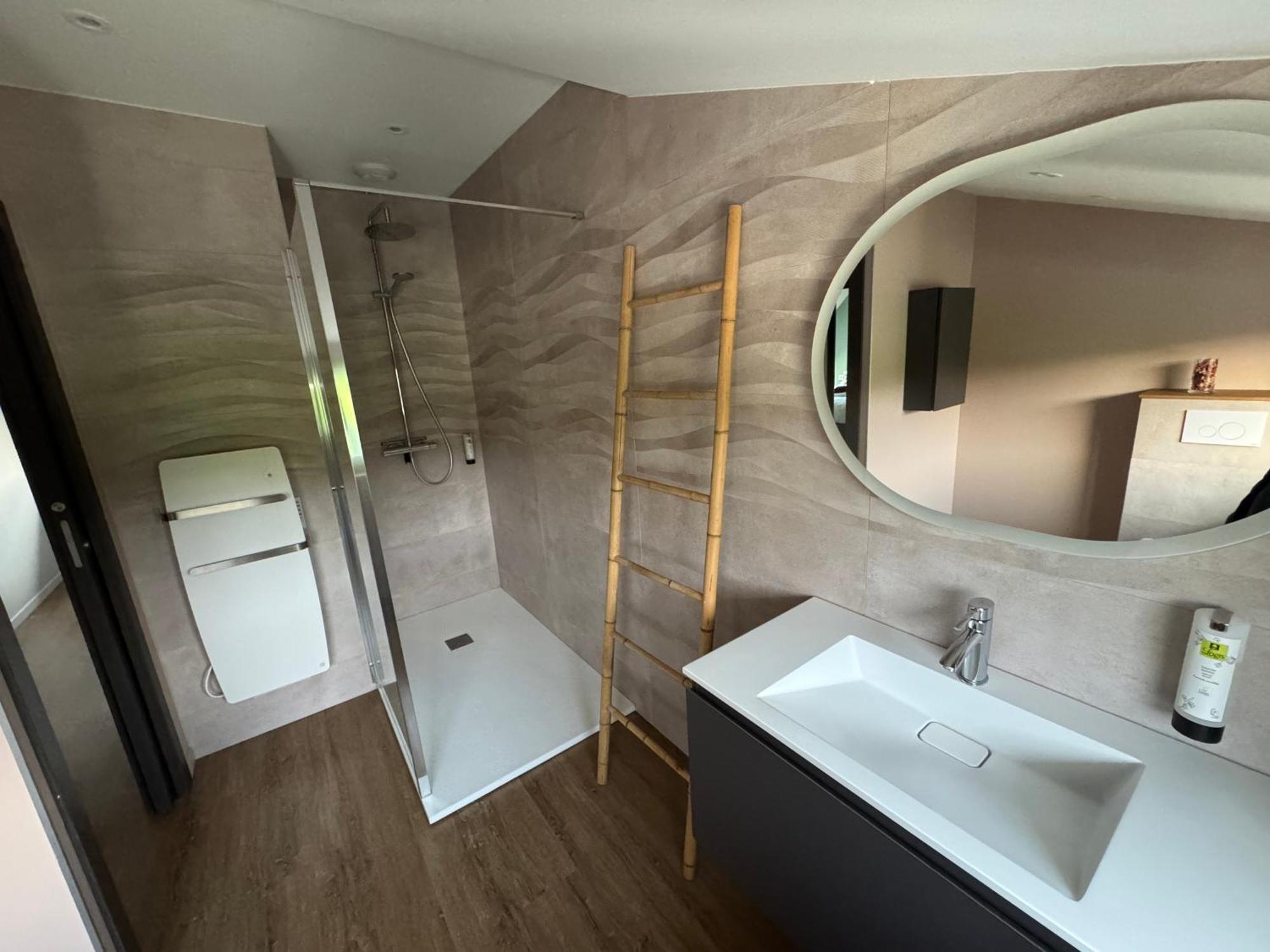 Вилла Le Relais De La Fontaine & Jacuzzi Montcornet  Экстерьер фото